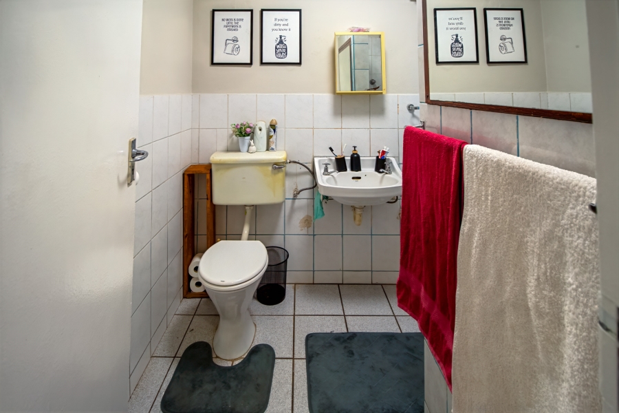 2 Bedroom Property for Sale in Flora Park Northern Cape